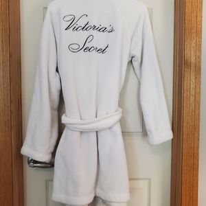 Victoria's Secret short plush robe size M/L